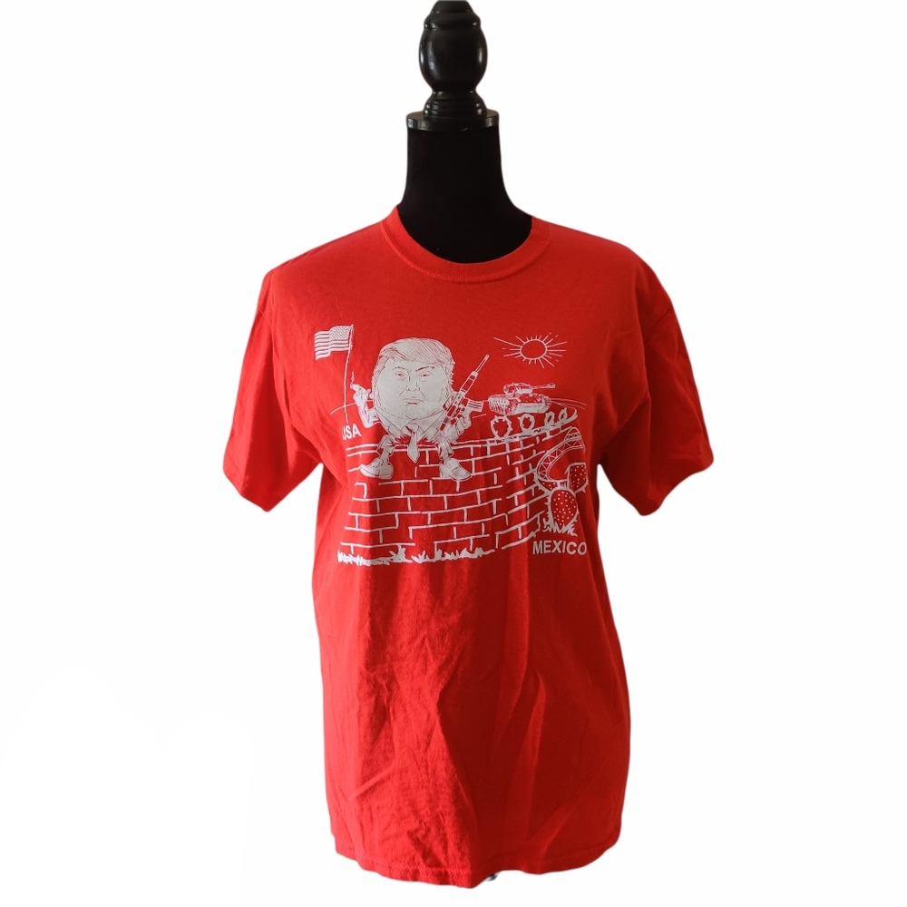 Donald Trump USA MEXICO Border Wall Funny Graphic Tee